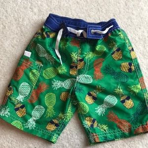 Hanna size 100 (3T) swim trunks